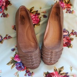 Cliffs by White Mountain | Size 8